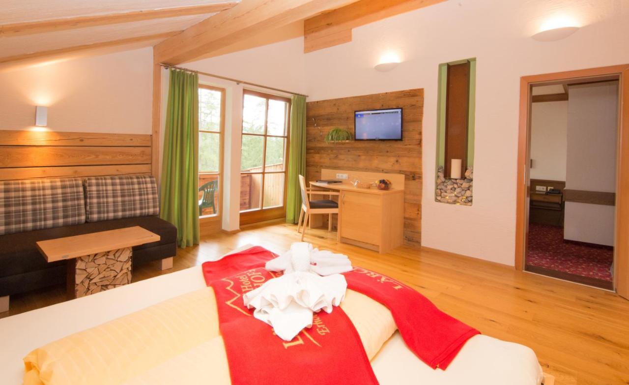 Hotel Laerchenhof Ramsau am Dachstein Exteriör bild
