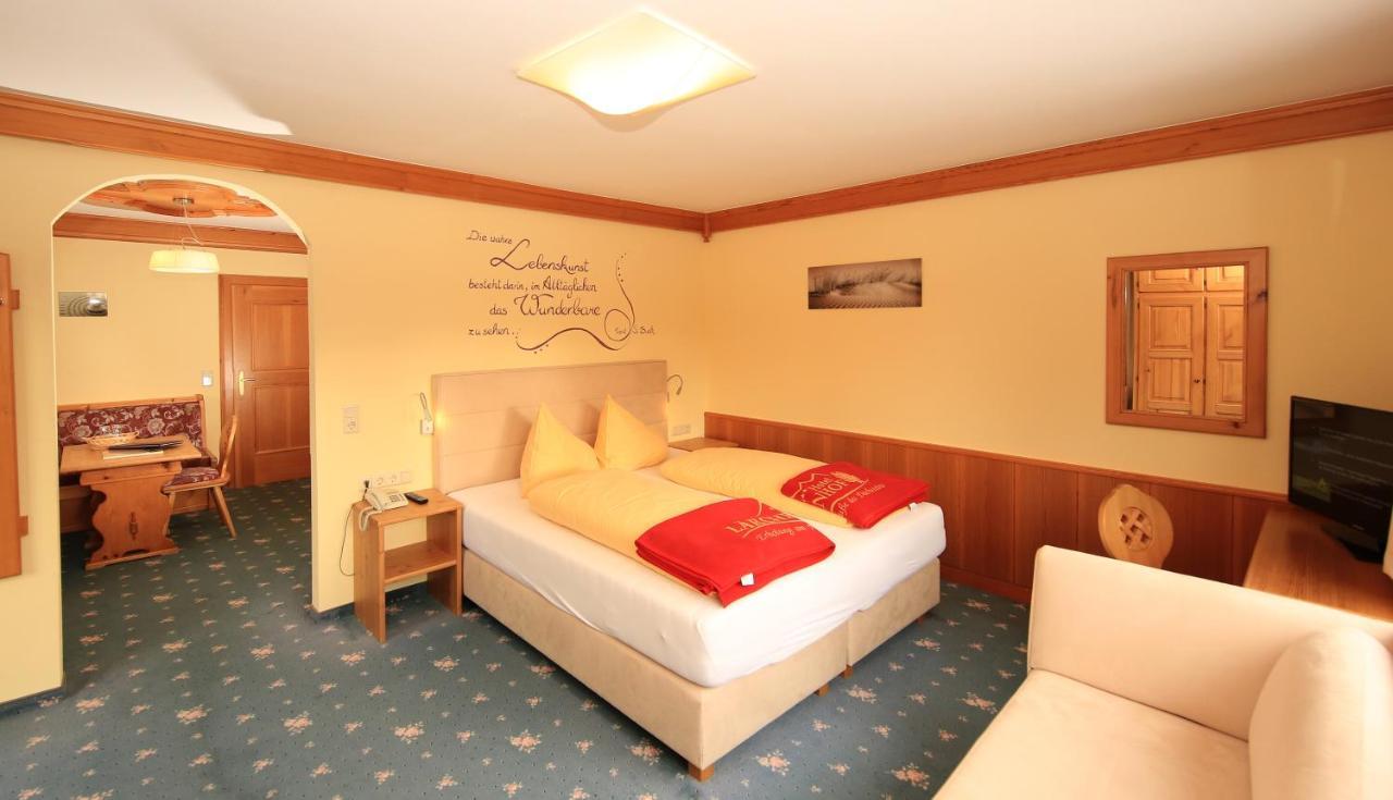 Hotel Laerchenhof Ramsau am Dachstein Exteriör bild