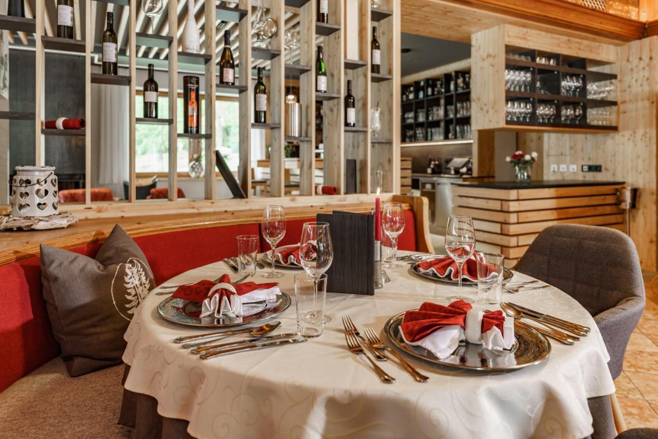 Hotel Laerchenhof Ramsau am Dachstein Exteriör bild