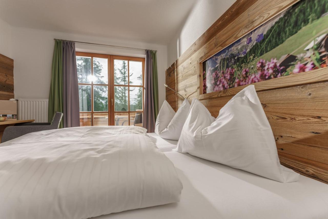 Hotel Laerchenhof Ramsau am Dachstein Exteriör bild