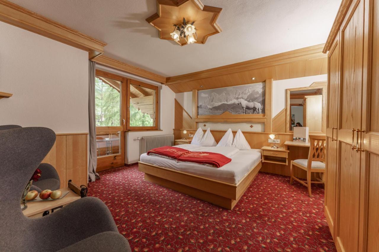 Hotel Laerchenhof Ramsau am Dachstein Exteriör bild
