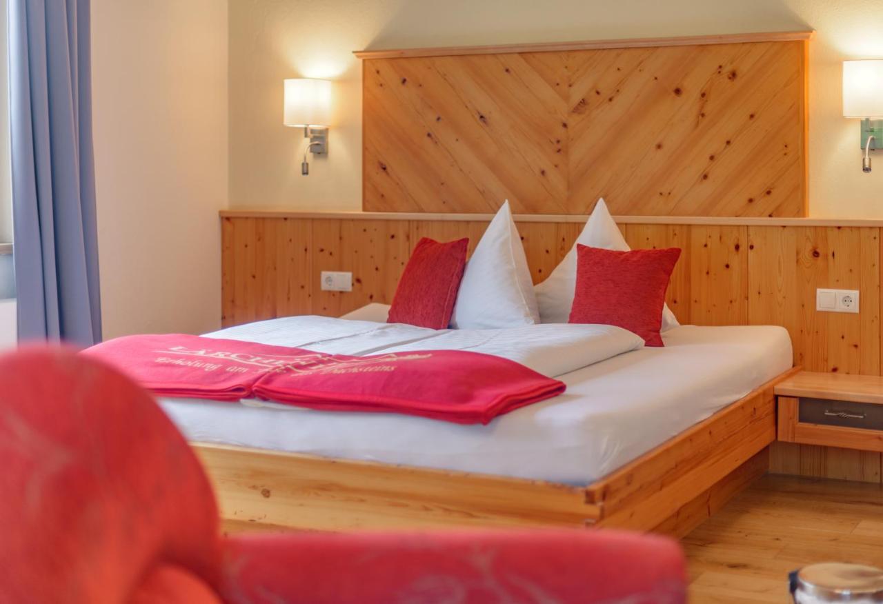 Hotel Laerchenhof Ramsau am Dachstein Exteriör bild